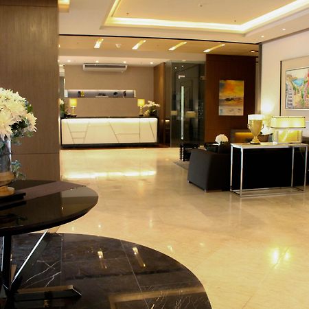 Santorini Hotel Marikina Екстер'єр фото